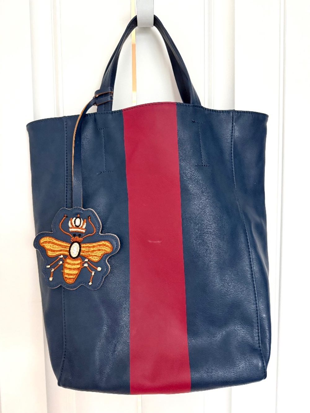 Saks Fifth Avenue Queen Bee Tote Bag Navy Burgundy Stripe
